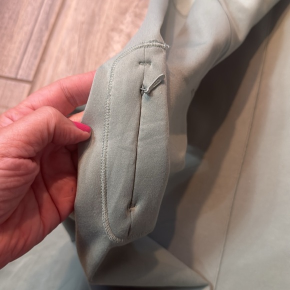 Nike Pro Therma Fit Shirt Slim Fit Green High Neck‎ Pockets Pullover Large NWT - Picture 9 of 12